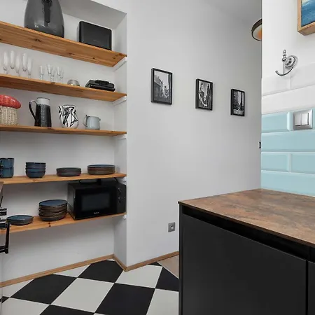 Czarujacy Z Klimatyzacja I Miejscem Do Pracy Zdalnej By Renters *